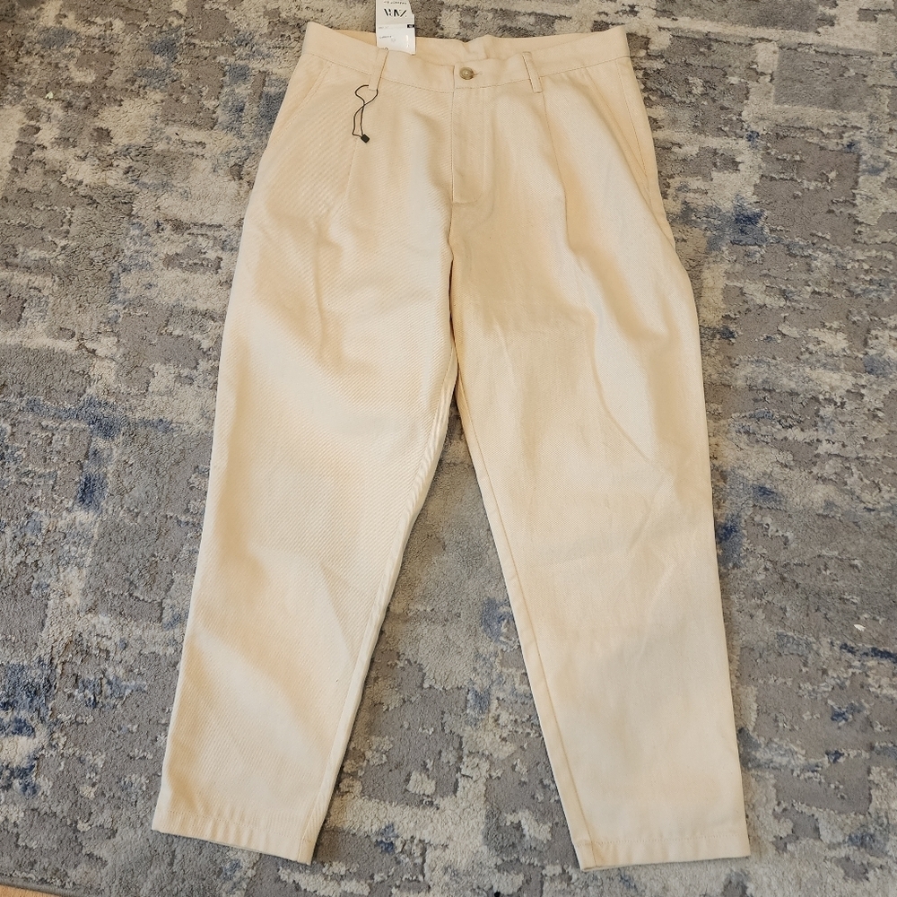 NWT Zara Carrot Fit Cream Yellow Pleated Jeans Women's Size 32 Size 14